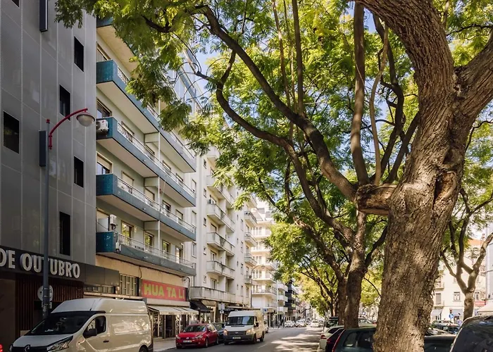 Riu - 3 Bedrooms In Avenidas Novas Apartamento Lisboa